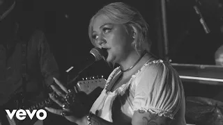 Elle King - Naturally Pretty Girls (Live From London)