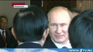 Мировые лидеры поздравили Путина с Днем рождения песней под гитару!