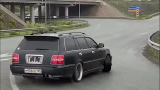 TOYOTA CROWN TOURER V