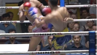 Muay Thai Fight - Panpayak vs Gaonar- New Lumpini Stadium, Bangkok, 22nd December 2015