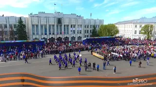 Бессмертный полк. Парад победы в Ярославле. Съемка с воздуха.