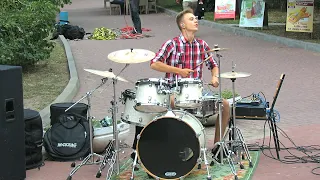 Vitamin D - MONATIK - Drum Cover - Дай мне ударных - Street drummer -  Даниил Варфоломеев