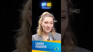 SANDRA POGODOVÁ: "Přestává mě bavit, hrát jiné figury. Teď mě naplňuje hrát Sandru" #shorts