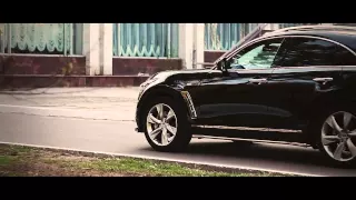 Infiniti FX37. Защиты из нержавеющей стали RUSSTAL. Как сохранить свой бампер при парковке.