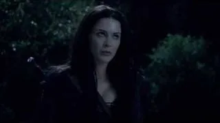 Legend of the Seeker 2x08 Cara uses her agiel on Kahlan