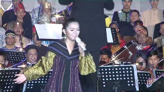 PUTRI AYU  - Simfoni Raya Indonesia