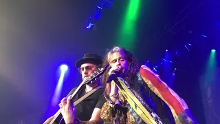 A clip of Steven Tyler at the Joint at the Tulsa HardRock with Andrew McTaggart with Loving Mary