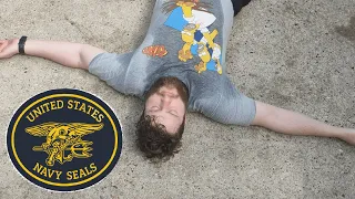 Fat Guy tries the US Navy Seals Fitness Test without practice