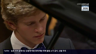 Jan Lisiecki_Krzysztof Penderecki_Chopin Piano Concerto No.1 in e minor, Op. 11_1st