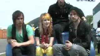 Paramore - Interview in Scuzztv