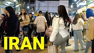 Tehran is a big city!!!  Night life of Iranian girls and boys in the market - IRAN
