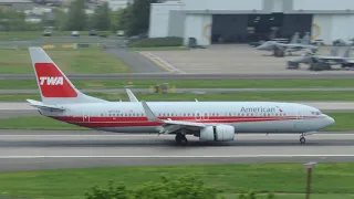 American Airlines 737-800 TWA Livery [N915NN] landing in PDX