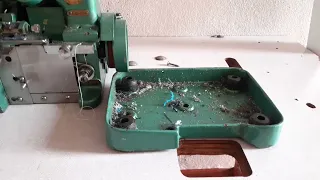 Removendo Overlock da mesa de costura (Passo a Passo..How to Remove Overlock From a Sewing Machine
