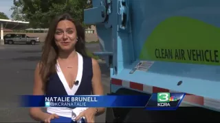 Friendship betwen toddler, garbage man will make you smile