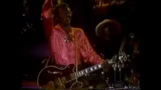 Chuck Berry - "Roll Over Beethoven" Really LIVE 1984