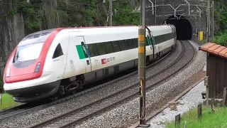 Derniers trains à Wassen sur la ligne sommitale du Gothard