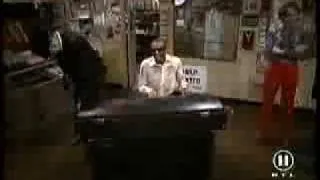 Ray Charles ft. The Blues Brothers - Twist it (Shake Your Tail Feathers)