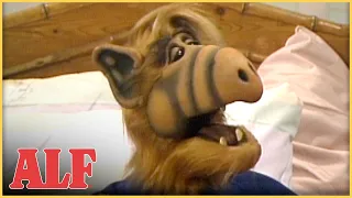 ALF Steals Lynn's Room! | S4 Ep23 Clip