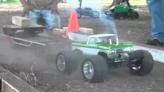 Finishline RC "Truck Pulling" With funny Mini Slash