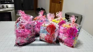 #dollartree DIY Valentine's Goody Bags for Kids