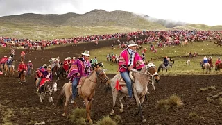 T'ikapallana. El Carnaval de Tambobamba