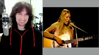 British guitarist analyses Joni Mitchell's ENGAGING one woman show in 1969!