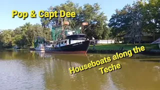 Houseboats along the Bayou Teche