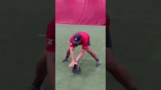 Opening the Glove with Duke Baxter ⚾️🥎 #baseball #softball #sports