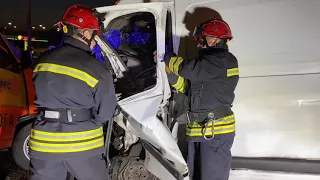 Рятувальники деблокували постраждалого з понівеченого автомобіля внаслідок ДТП