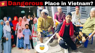 Aaj Vietnam ke Muslim village me ghus gya || Muslims life in Vietnam || @bghman