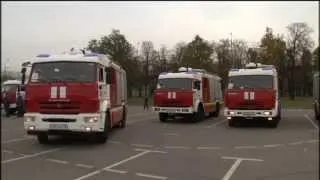 Russian Extreme Fire Engines: Moscow firemen practice advanced driving skills