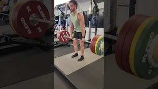 First time Deadlifting over 400lbs for more than 3 reps