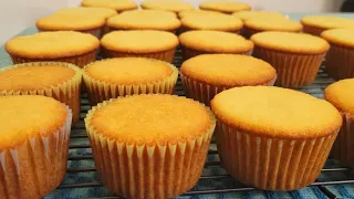 How to make Vanilla Moist Cupcakes