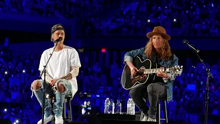 Justin Bieber and Dan Kanter "What Do You Mean" [acoustic] Q&A Allstate Arena, Rosemont, IL