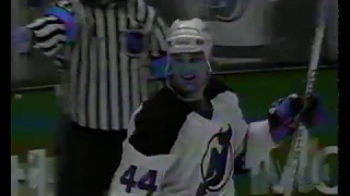 1994 Game 2 Sabres @ Devils / Richer scores on Hasek