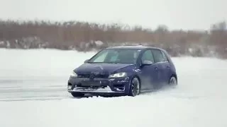 VW Golf R MKVII in snow