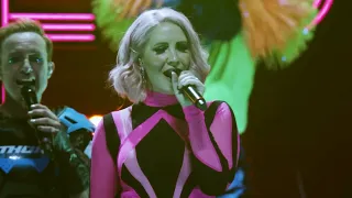 Steps - Deeper Shade Of Blue (What The Future Holds Live from The O2 London 2021) (Official Video)