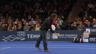 Ben Stiller OWNED by a young girl in tennis (BNP Paribas Showdown 2013)