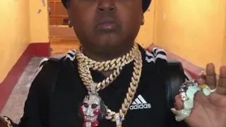 Little  Boy Stole 6ix9ine Chains