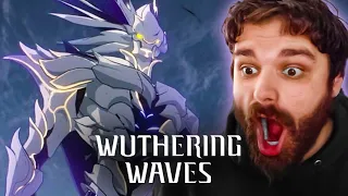 Genshin Impact Player Reacts to Crownless Boss Gameplay | Wuthering Waves