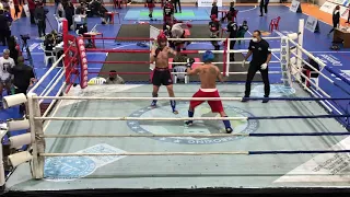 Final paranaense de kickboxing - categoria K1 - 71 kg. Thiago Fael vs Amauricio Galvão.