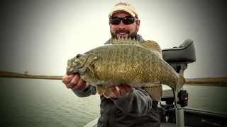 Jerkin' Smallmouth Bass — Angling Edge TV