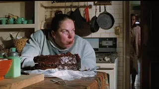 Matilda (1996) House Scene Escaping Miss Trunchbull