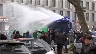 Germany: Clashes between far-right hooligans and police