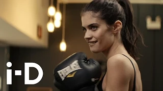 Train with Victoria's Secret Angel Sara Sampaio - Core (Part 3 of 4)