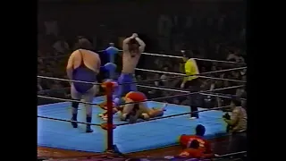 Andre The Giant & Giant Baba vs. Dynamite Kid & Johnny Smith (12.04.1991)