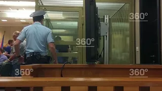 Краснодарские стрелки извинились перед женой пострадавшего боксера в зале суда