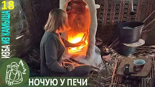 👣 Overnight in Winter in a Reed Hut with a Fireplace | #Bushcraft in the Reed Hut - Series 18