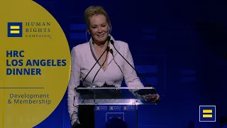 Jean Smart Receives the HRC National Equality Award at the 2024 HRC Los Angeles Dinner