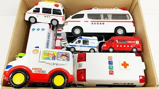 Ambulance minicars run down the slope. Emergency driving test. Siren sounds | Working car Tomica